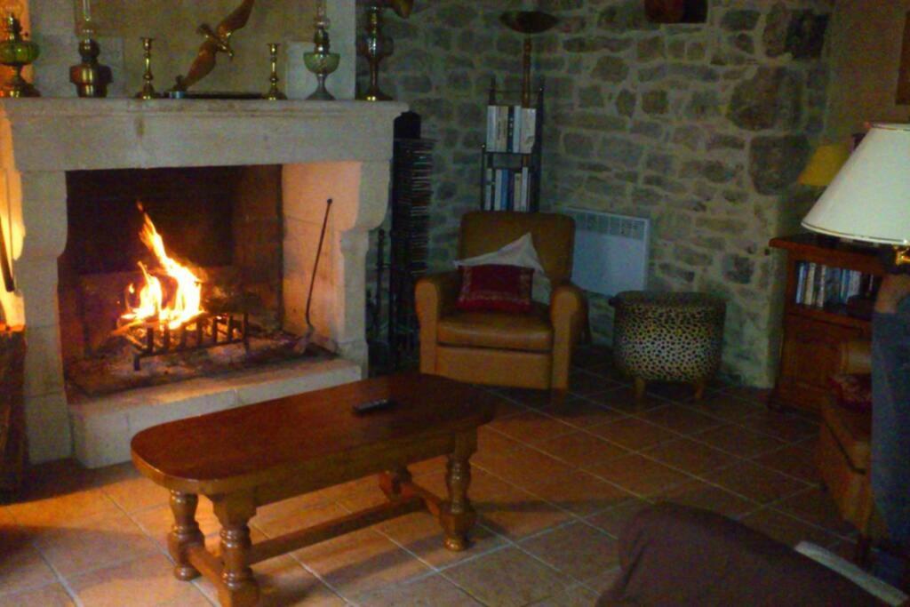 Maison Traditionnelle En Lozere Saint-Saturnin  Екстериор снимка