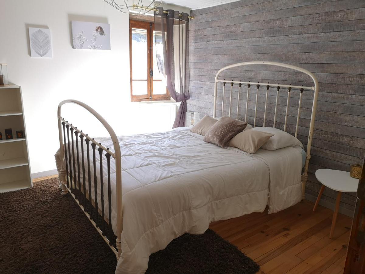 Maison Traditionnelle En Lozere Saint-Saturnin  Екстериор снимка